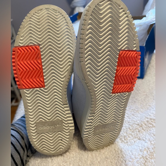 *Sold* Adidas sneakers. Never worn - Picture 4 of 12